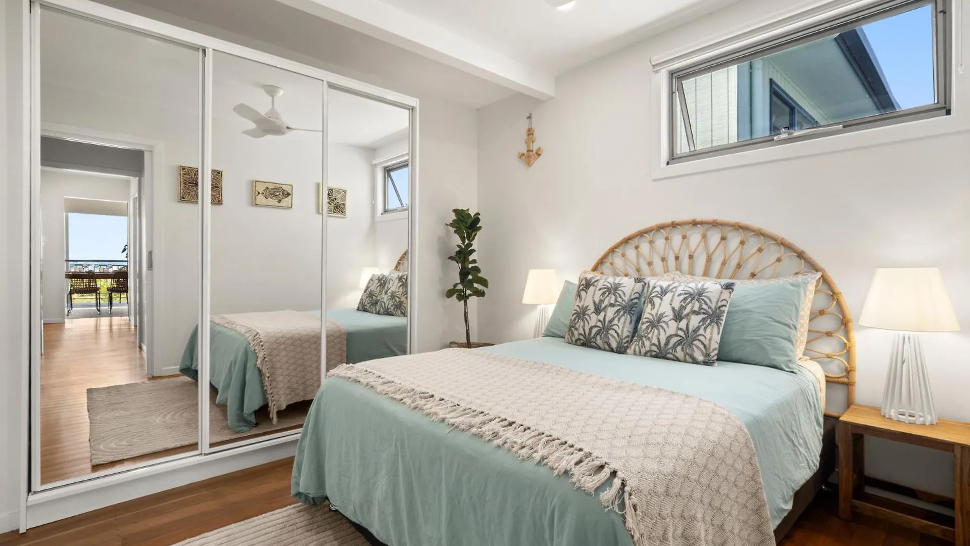 The Penthouse - Spectacular Views Of The Bay, And The Ocean! Only 150M To Shaws Bay Apartment East Ballina Australia